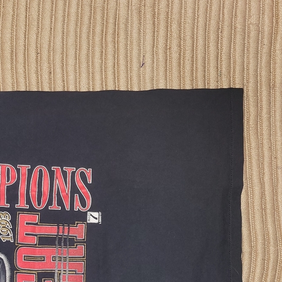 Vintage.  Made in USA. Chicago Bulls 3 Peat. Single stitched. Size XL. - Picture 5 of 10